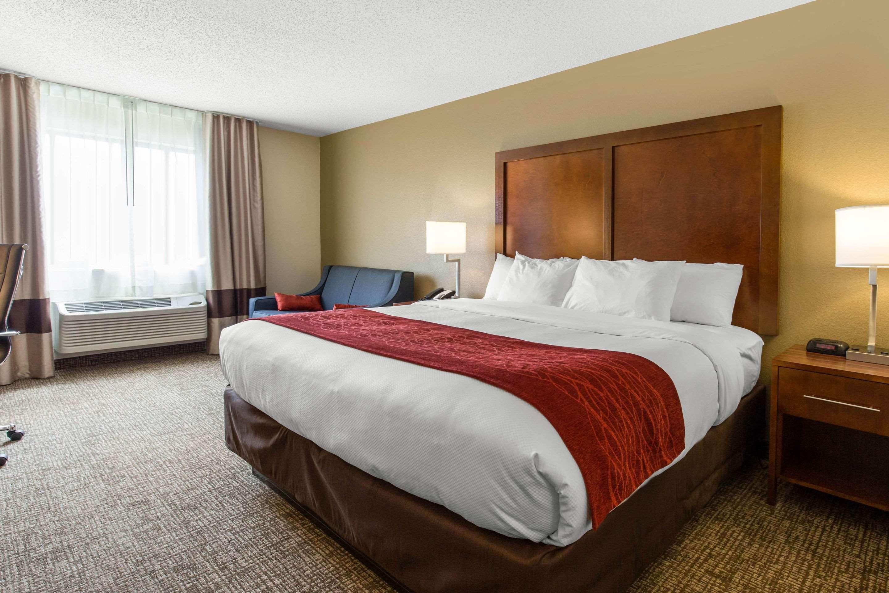 Comfort Inn La Porte Екстериор снимка