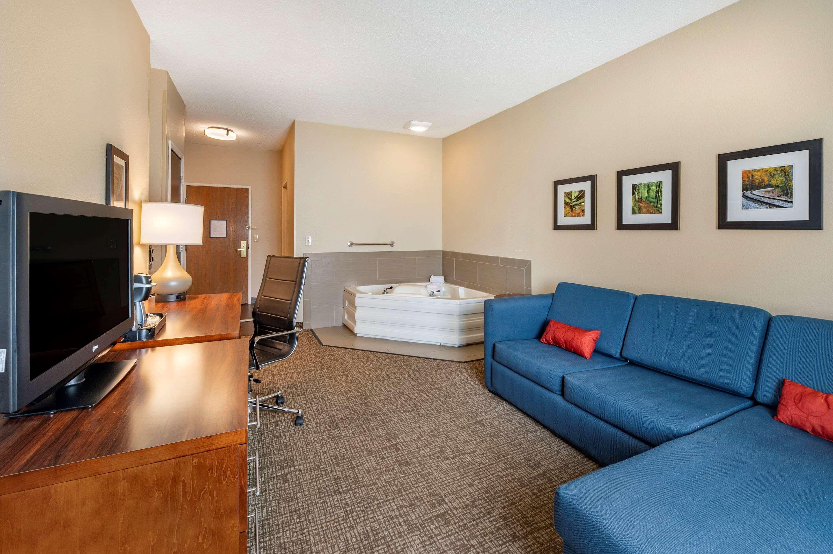 Comfort Inn La Porte Екстериор снимка