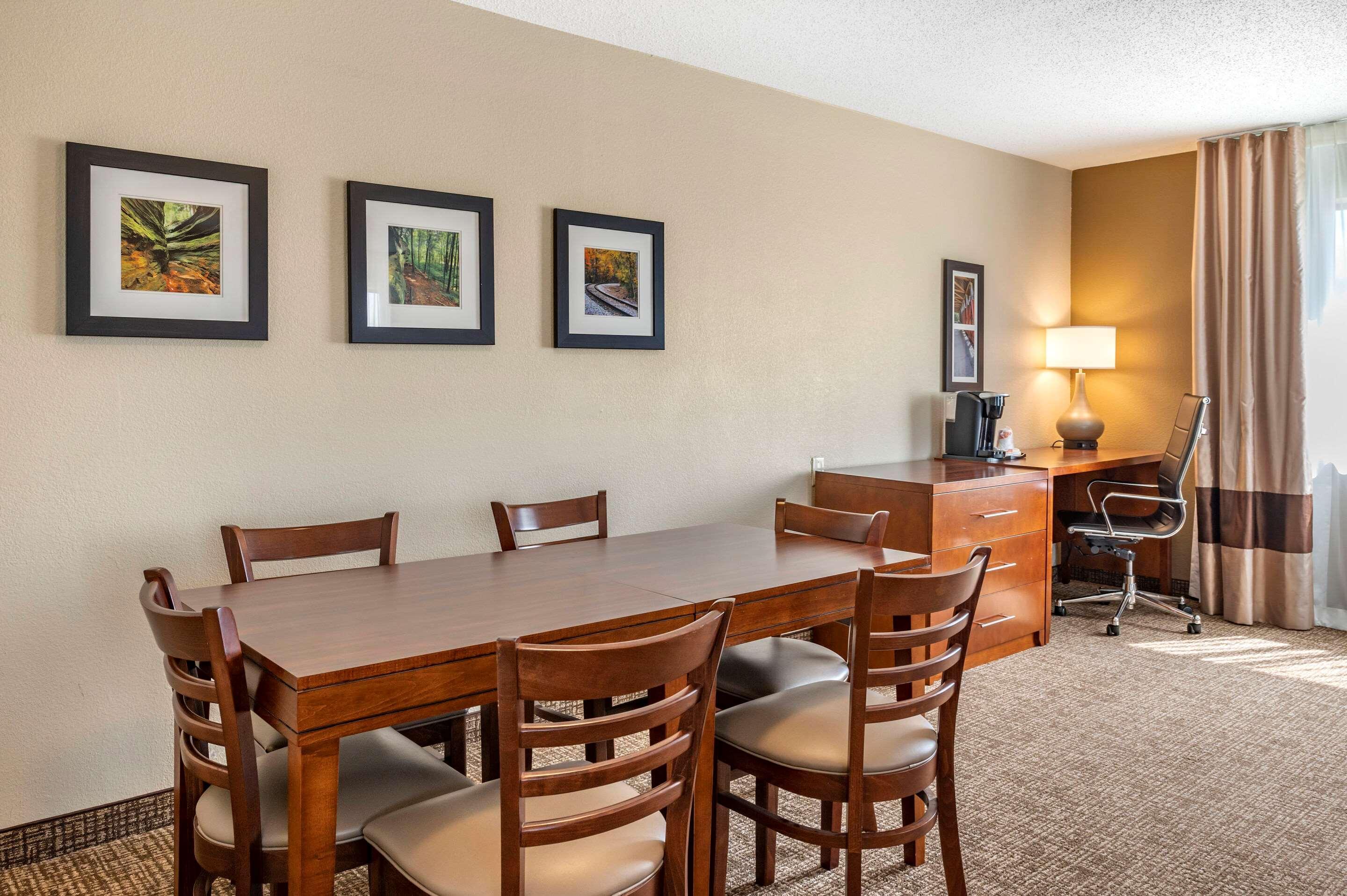 Comfort Inn La Porte Екстериор снимка