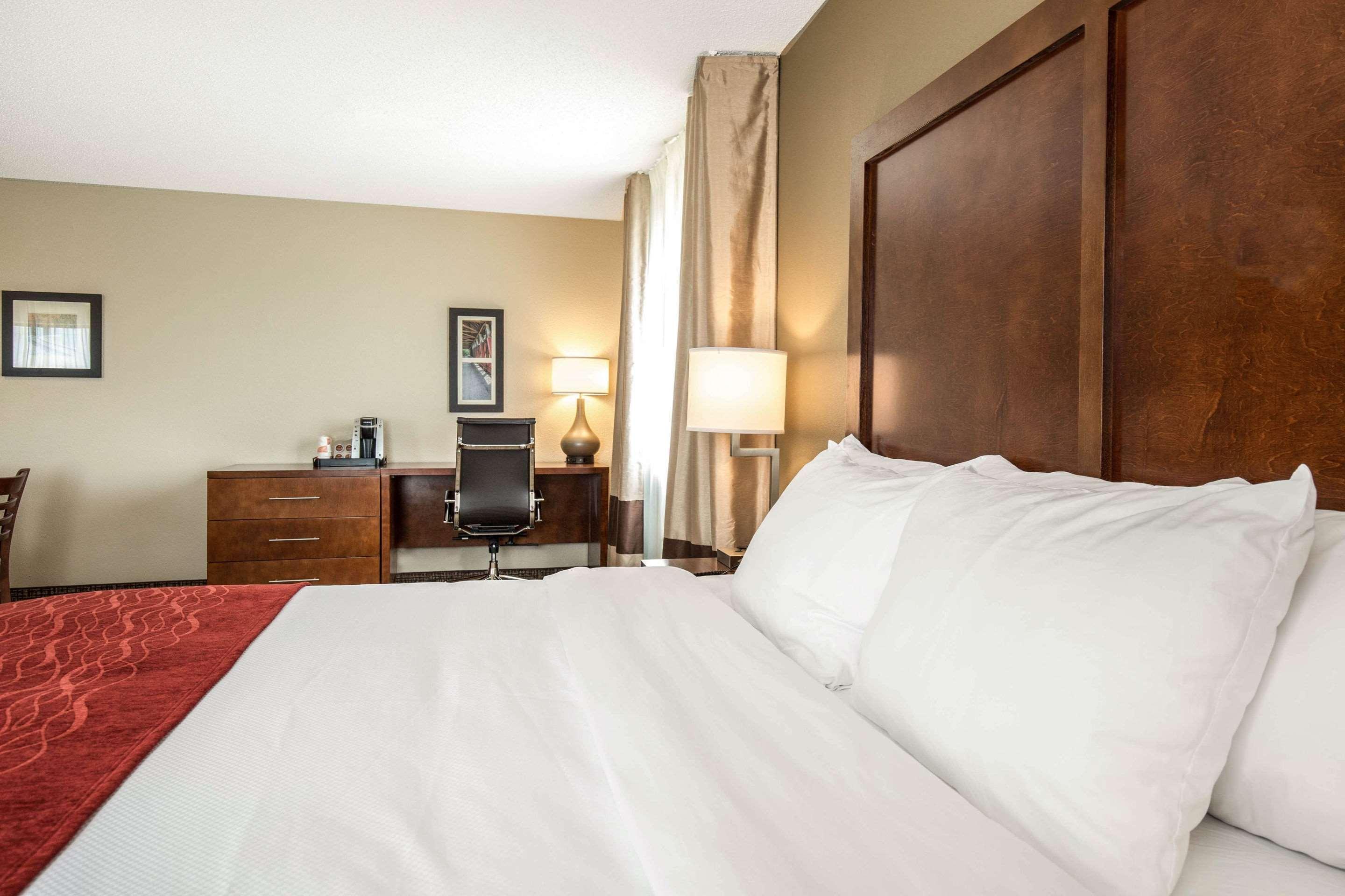 Comfort Inn La Porte Екстериор снимка